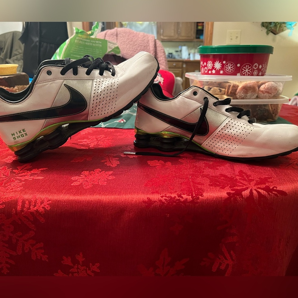 Nike Shox, men’s size 10